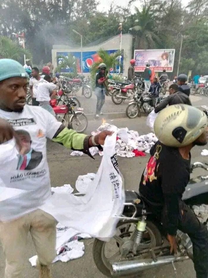 EM ANGOLA: Oposição Tenta Boicotar Abertura Da Campanha Eleitoral Do MPLA Infiltrando Motoqueiros Na Passeata Realizada Pela AJUS