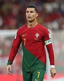 Cristiano Ronaldo (CR7) se aposenta após fratura em seu jogo mais recente.