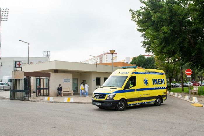 Mãe raptou bebê do Hospital de Faro escondida num saco