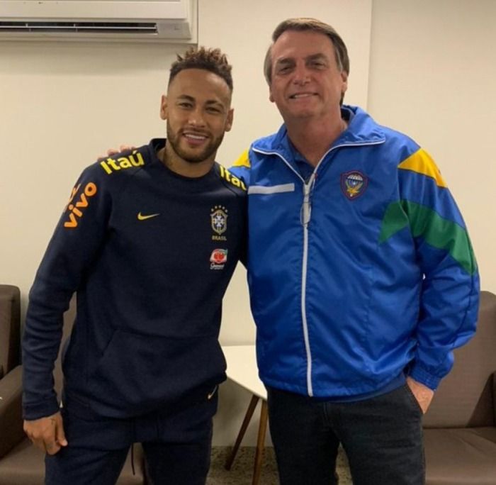 Neymar Jr é na verdade o filho adotivo de Bolsonaro